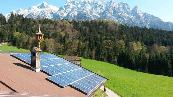 Gewerbespeicher Tirol – Photovoltaik und Batteriespeicher für Betriebe